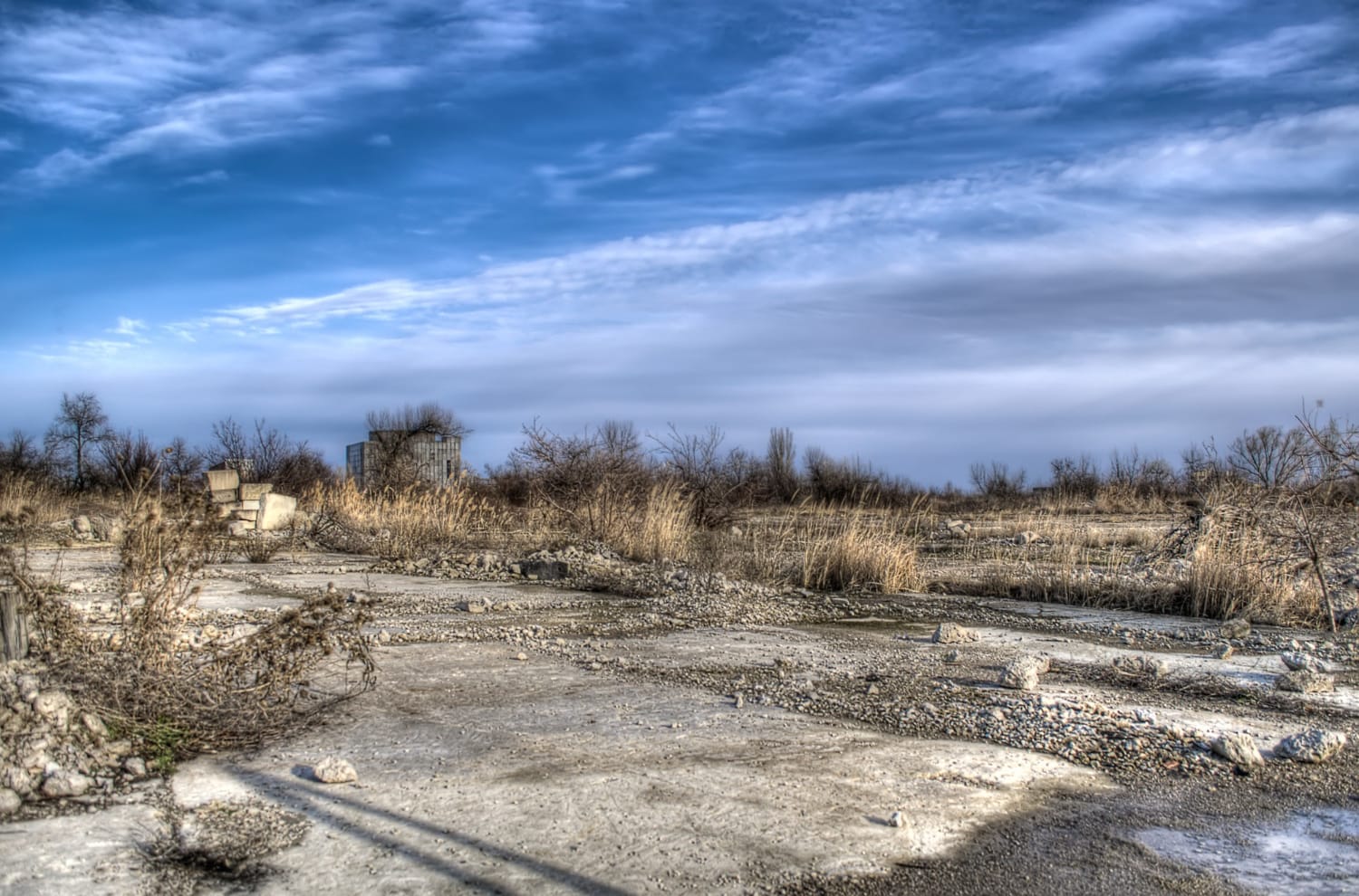 Comment valoriser un terrain non constructible grâce au solaire ?