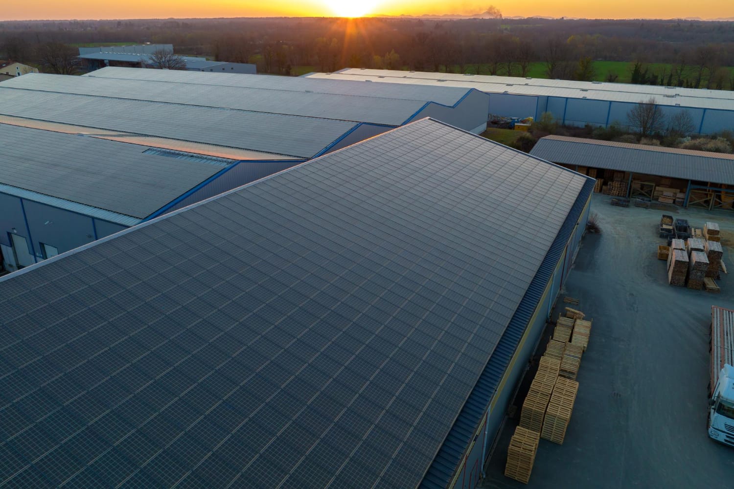 Faire financer la rénovation d’une toiture grâce au photovoltaïque